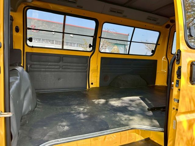 得利卡 2人座貨車版 廂車 一手車實跑12萬9里程保證  第8張相片