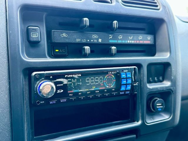 海力士 手排 實跑38萬里程保證 大空間 便宜商用車  第13張相片