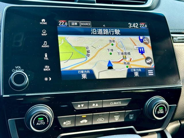 S版 一手車原廠紀錄實跑12萬4里程保證 ACC跟車 車道偏離警示 IKEY 全景天窗 換檔撥片 駕駛座電動椅 電動尾門  第17張相片