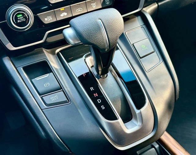 S版 一手車原廠紀錄實跑12萬4里程保證 ACC跟車 車道偏離警示 IKEY 全景天窗 換檔撥片 駕駛座電動椅 電動尾門  第18張相片