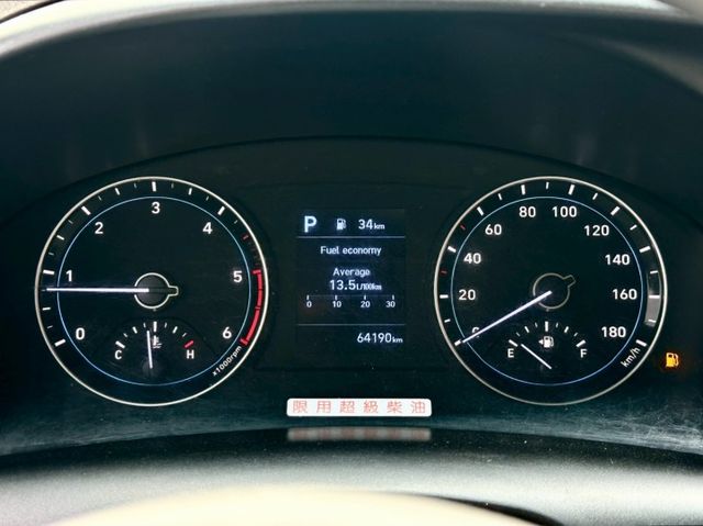 小霸王 雙廂6人座 自排 升降尾門 一手車實跑6萬4里程保證  第11張相片