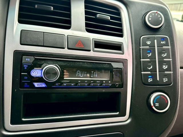 小霸王 雙廂6人座 自排 升降尾門 一手車實跑6萬4里程保證  第12張相片