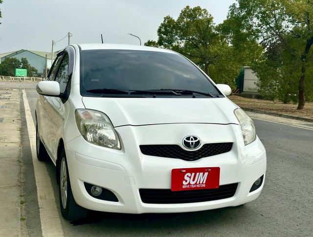 小鴨 G版 實跑24萬8里程保證 恆溫空調 電折後視鏡 方向盤音響快控 影音主機 衛星導航  第2張相片