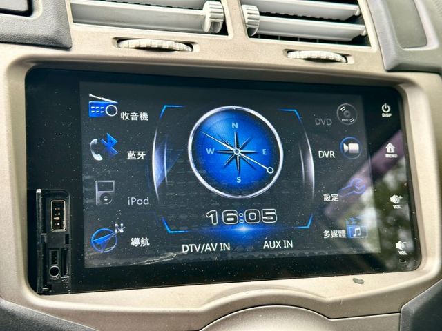 小鴨 G版 實跑24萬8里程保證 恆溫空調 電折後視鏡 方向盤音響快控 影音主機 衛星導航  第14張相片