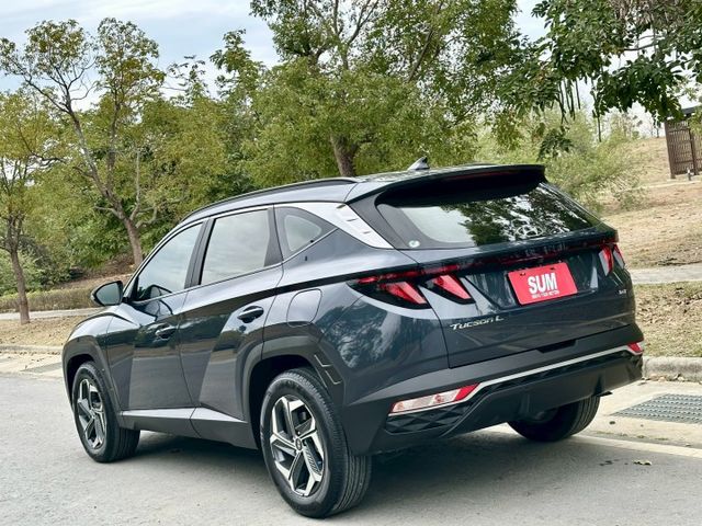 1.6渦輪 GLT-A 一手車實跑5萬6里程保證 ACC跟車 車道維持輔助 IKEY 倒車顯影 換檔撥片 盲點偵測 6安  第4張相片