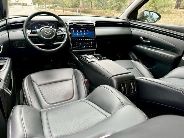 1.6渦輪 GLT-A 一手車實跑5萬6里程保證 ACC跟車 車道維持輔助 IKEY 倒車顯影 換檔撥片 盲點偵測 6安  第8張相片