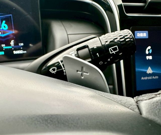 1.6渦輪 GLT-A 一手車實跑5萬6里程保證 ACC跟車 車道維持輔助 IKEY 倒車顯影 換檔撥片 盲點偵測 6安  第12張相片