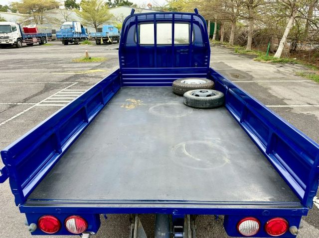 卡旺 單廂 自排 升降尾門 四向錄影鏡頭 一手車實跑5萬3里程保證  第6張相片