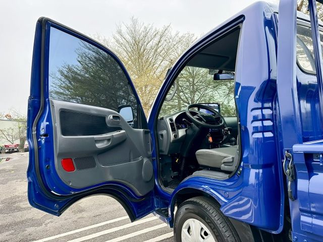 卡旺 單廂 自排 升降尾門 四向錄影鏡頭 一手車實跑5萬3里程保證  第15張相片