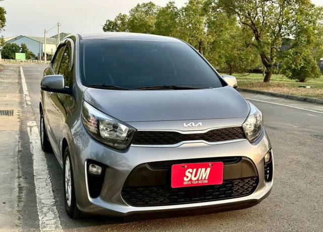 進口小車 都會版 一手車原廠紀錄實跑8萬6里程保證 倒車顯影 循跡防滑 7安 恆溫空調 倒車顯影  第2張相片