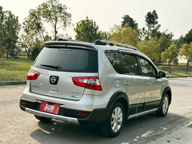 掀背大空間 便宜代步車 一手車實跑4萬里程保證 恆溫空調 影音主機 倒車顯影 衛星導航  第3張相片