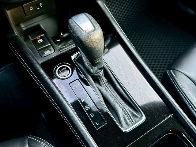 2023年式 卓越版 一手車實跑4萬2里程保證 IKEY ACC跟車 車偏警示 倒車顯影 LED頭尾燈 方向盤音響快控  第18張相片