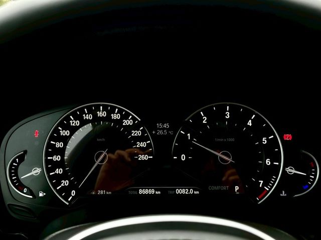 520i MSPORT 實跑8萬6里程保證 5AT ACC跟車 車偏輔助 換檔撥片 雙前座電動椅/駕駛座記憶 電尾門  第10張相片