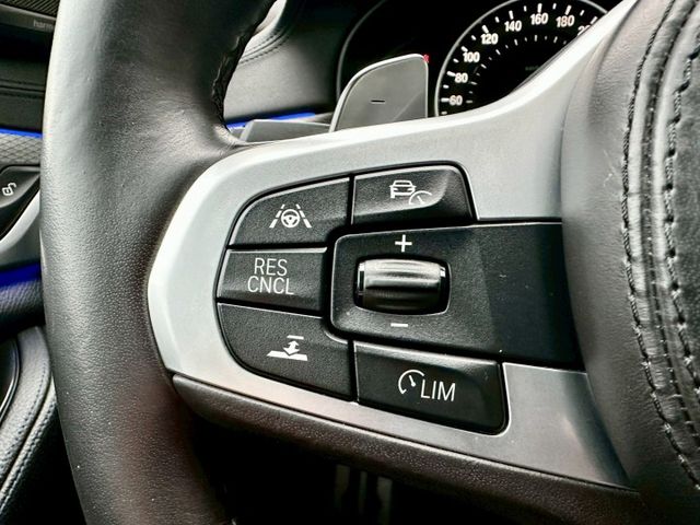 520i MSPORT 實跑8萬6里程保證 5AT ACC跟車 車偏輔助 換檔撥片 雙前座電動椅/駕駛座記憶 電尾門  第12張相片