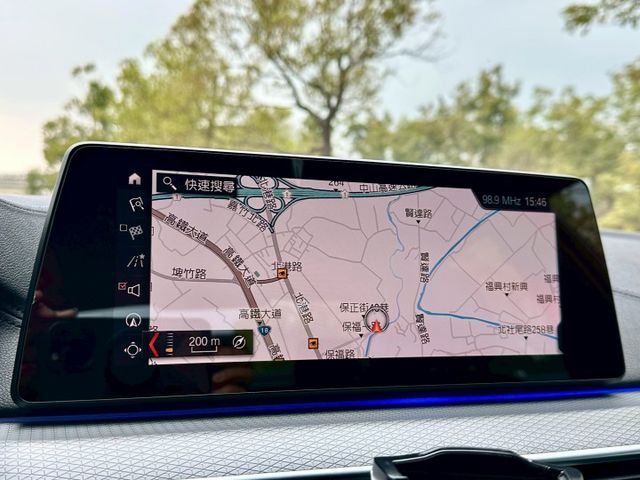 520i MSPORT 實跑8萬6里程保證 5AT ACC跟車 車偏輔助 換檔撥片 雙前座電動椅/駕駛座記憶 電尾門  第14張相片