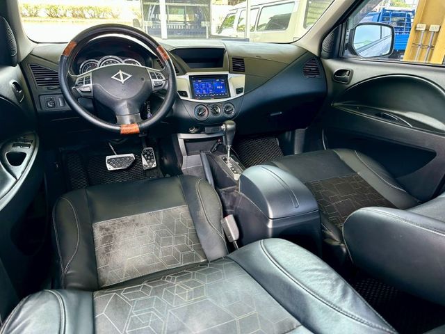 中華ZINGER 一手車原廠紀錄實跑11萬4里程保證 定速巡航 後座空調 方向盤音響快控 衛星導航 倒車顯影  第10張相片