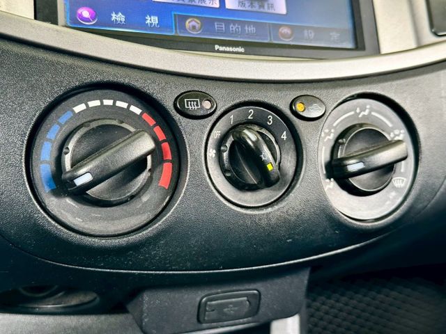 中華ZINGER 一手車原廠紀錄實跑11萬4里程保證 定速巡航 後座空調 方向盤音響快控 衛星導航 倒車顯影  第19張相片