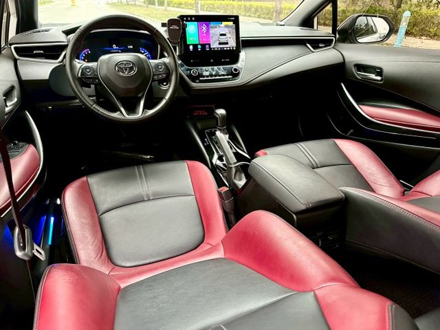 GR SPORT 一手車原廠紀錄實跑14萬里程保證 ACC跟車 車道維持輔助 IKEY 盲點偵測 環景攝影 換檔撥片  第8張相片