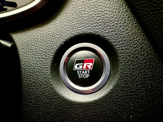 GR SPORT 一手車原廠紀錄實跑14萬里程保證 ACC跟車 車道維持輔助 IKEY 盲點偵測 環景攝影 換檔撥片  第12張相片