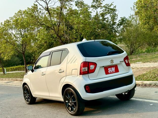 日系進口小車 市區好停車 車長僅3米7 一手車實跑8萬5里程保證 IKEY 定速巡航 恆溫空調 LED頭燈 循跡防滑  第4張相片