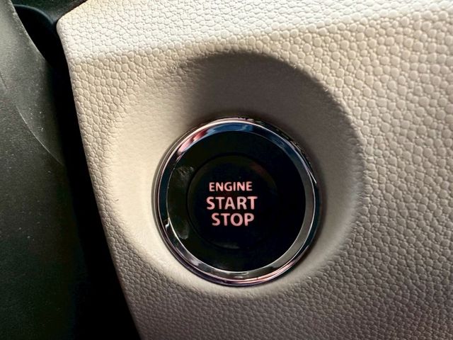 日系進口小車 市區好停車 車長僅3米7 一手車實跑8萬5里程保證 IKEY 定速巡航 恆溫空調 LED頭燈 循跡防滑  第13張相片