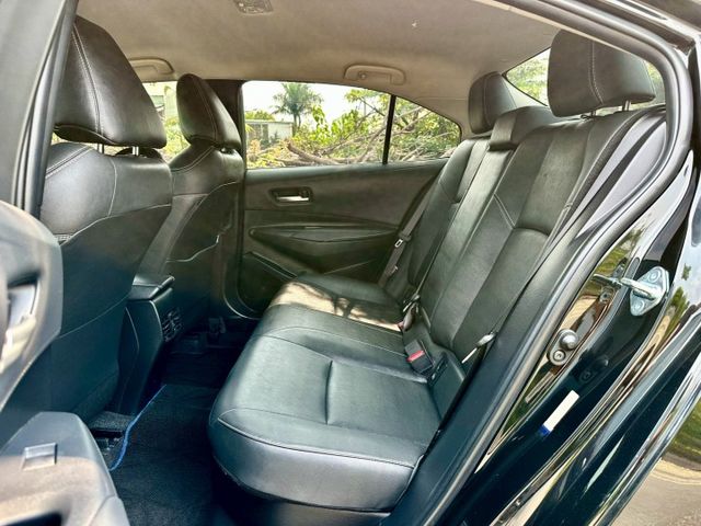 12代 油電尊爵版 一手車原廠紀錄實跑6萬8里程保證 IKEY ACC跟車 車道維持輔助 恆溫空調 自動遠光燈 盲點偵測  第6張相片