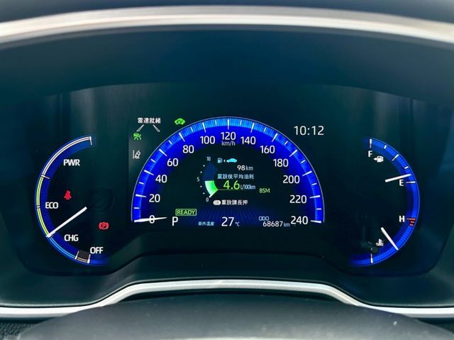 12代 油電尊爵版 一手車原廠紀錄實跑6萬8里程保證 IKEY ACC跟車 車道維持輔助 恆溫空調 自動遠光燈 盲點偵測  第9張相片