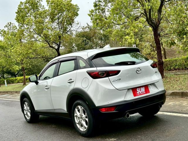CX3 小改款 尊榮型 一手車實跑17萬里程保證 免鑰匙啟動 LED頭尾燈 盲點偵測 衛星導航 倒車顯影 電子手剎車  第4張相片