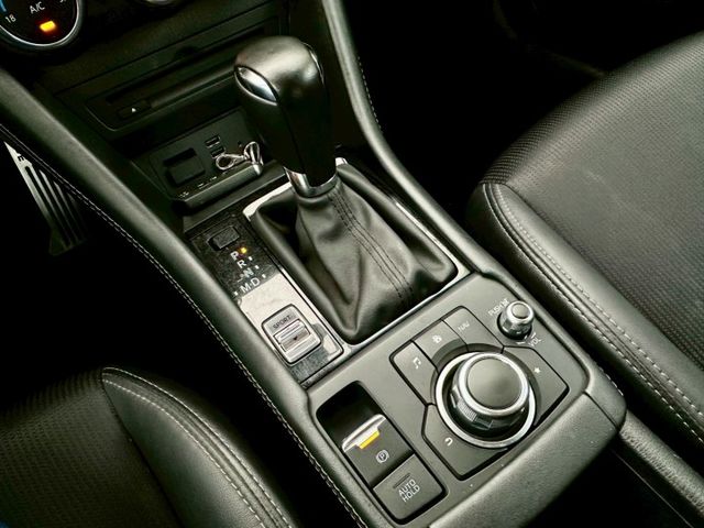 CX3 小改款 尊榮型 一手車實跑17萬里程保證 免鑰匙啟動 LED頭尾燈 盲點偵測 衛星導航 倒車顯影 電子手剎車  第17張相片