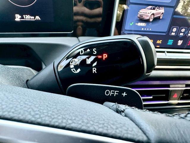 330TSi 一手車實跑8千7里程保證 ACC跟車 車道維持 雙前座電動椅/冷熱通風/按摩椅 環景攝影 盲點偵測  第13張相片