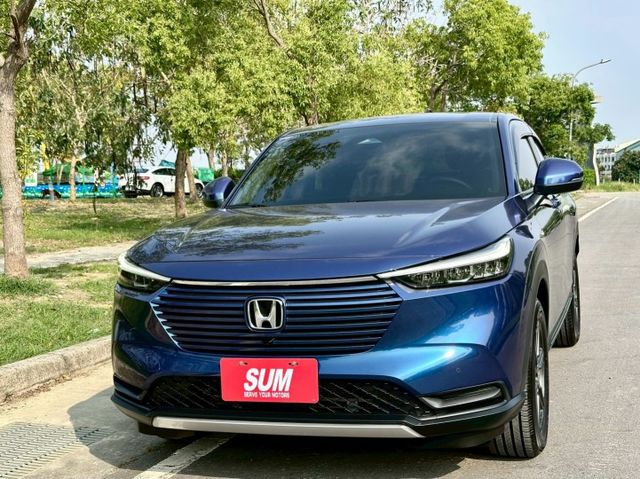 尊榮版 一手車原廠紀錄實跑4萬5里程保證 ACC跟車 車道維持輔助 IKEY 電尾門 換檔撥片 環景攝影 盲點偵測  第1張相片