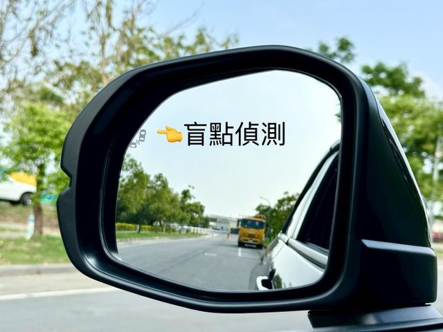 尊榮版 一手車原廠紀錄實跑4萬5里程保證 ACC跟車 車道維持輔助 IKEY 電尾門 換檔撥片 環景攝影 盲點偵測  第19張相片