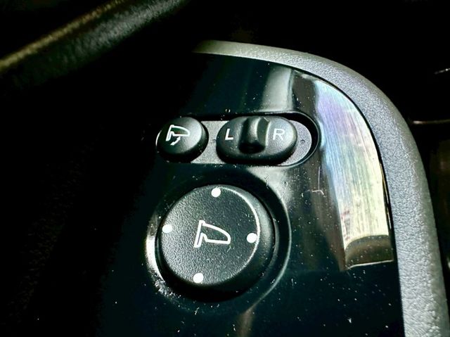 尊榮版 一手車原廠紀錄實跑4萬5里程保證 ACC跟車 車道維持輔助 IKEY 電尾門 換檔撥片 環景攝影 盲點偵測  第20張相片