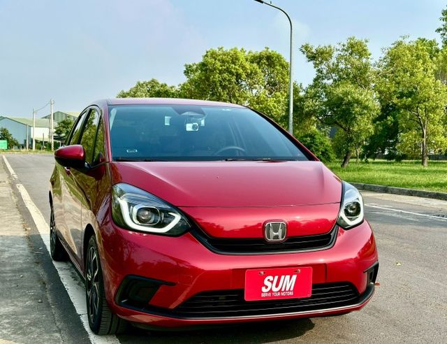 HOME汽油版 一手車原廠紀錄實跑7萬8里程保證 IKEY ACC跟車 車道維持輔助 換檔撥片 盲點偵測 倒車顯影  第2張相片