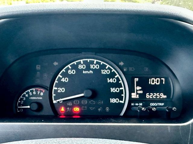 牛頭牌 TOWNACE1.5 5速手排 一手車實跑6萬2里程保證 原廠保固到2026.11 LED頭燈 循跡防滑 雙安  第9張相片