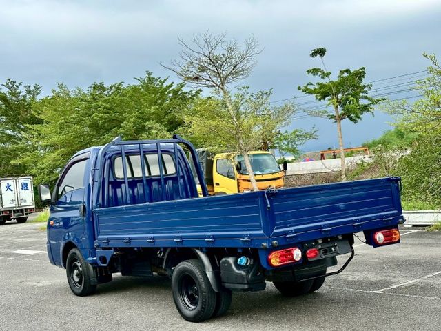 小霸王 單廂 自排 一手車實跑2萬9里程保證 原廠保固中  第4張相片