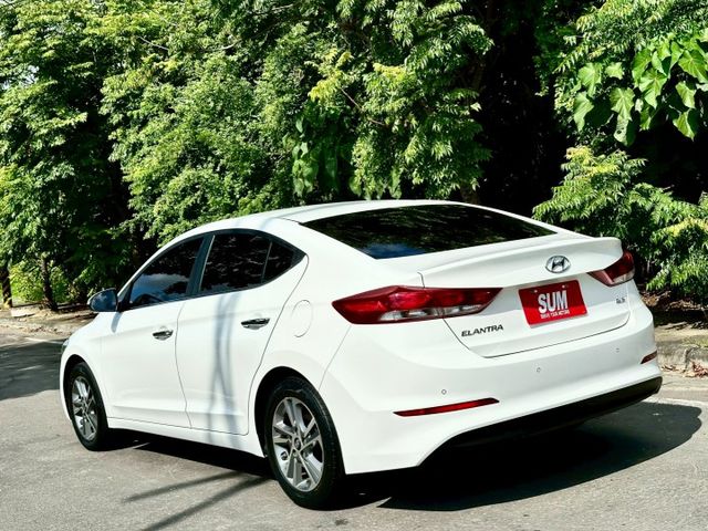ELANTRA2.0 尊貴版 一手車實跑10萬8里程保證 6安 後座出風口 電折後視鏡  第4張相片