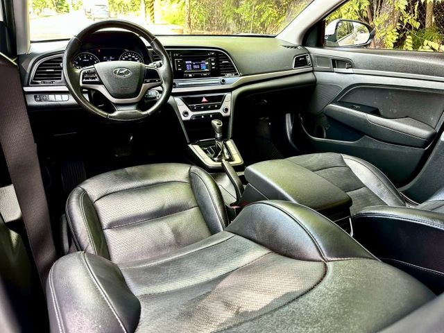 ELANTRA2.0 尊貴版 一手車實跑10萬8里程保證 6安 後座出風口 電折後視鏡  第10張相片