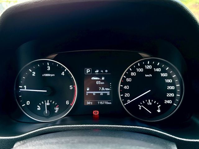 1.6柴油渦輪 一手車原廠紀錄實跑11萬里程保證 定速巡航 安卓影音主機 倒車顯影 衛星導航  第12張相片