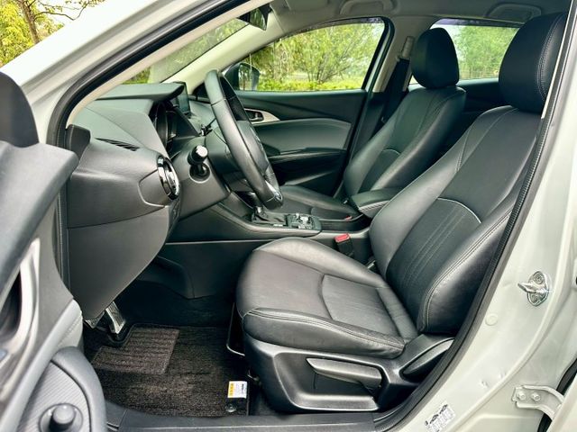 CX3 小改款 尊榮型 一手車實跑17萬里程保證 免鑰匙啟動 LED頭尾燈 盲點偵測 衛星導航 倒車顯影 電子手剎車  第5張相片
