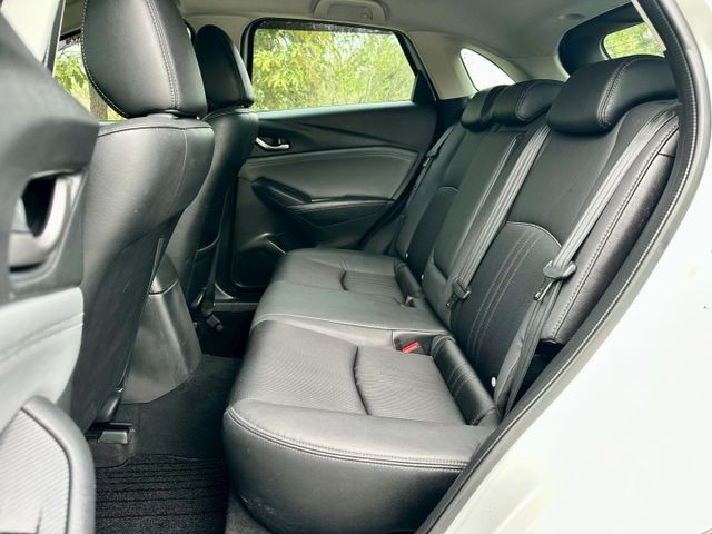 CX3 小改款 尊榮型 一手車實跑17萬里程保證 免鑰匙啟動 LED頭尾燈 盲點偵測 衛星導航 倒車顯影 電子手剎車  第6張相片