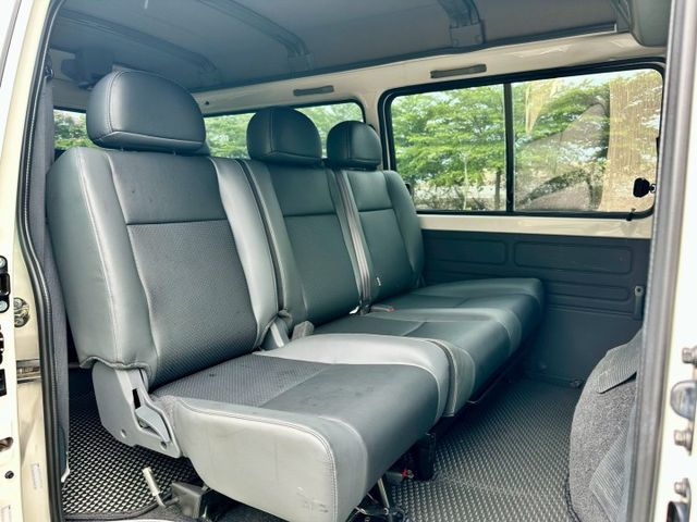 得利卡2.4 廂車 自排 8人座 一手車實跑8萬9里程保證 定速巡航 盲點偵測 雙安 後座空調  第8張相片