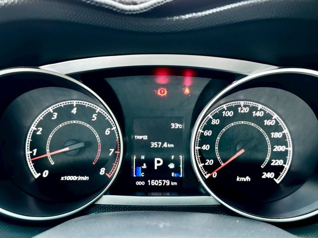一手車實跑16萬里程保證 定速巡航 原廠影音主機 衛星導航 數位電視 恆溫空調 抬頭顯示器  第12張相片