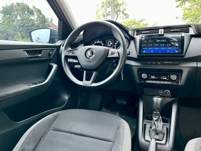 FABIA COMBI 1.0渦輪 實跑8萬2里程保證 ACC跟車 盲點偵測 安卓主機 倒車顯影 LED頭燈  第11張相片