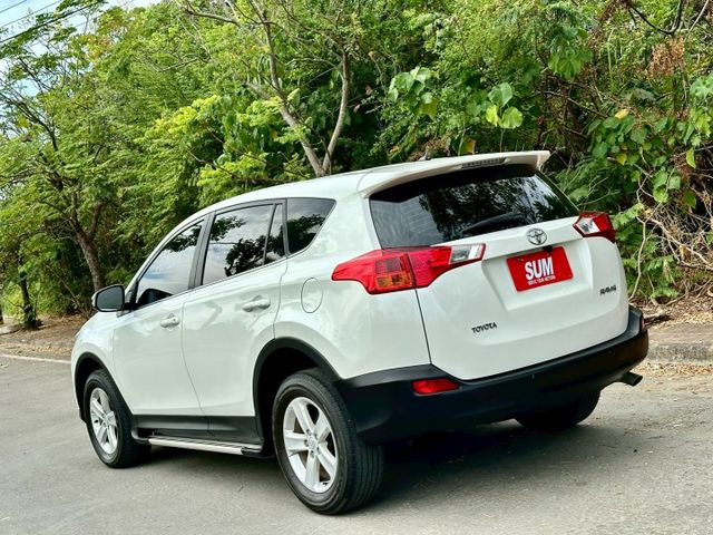進口休旅車RAV4 2.0 一手車實跑23萬里程保證 IKEY 定速巡航 駕駛座電動椅 恆溫空調 安卓主機 倒車顯影  第4張相片