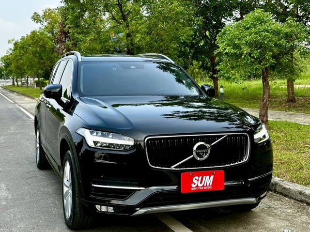 XC90 T5 一手車原廠紀錄實跑11萬里程保證 ACC跟車 車道維持 全景天窗 雙電動椅 電尾門 停車輔助 環景攝影  第2張相片