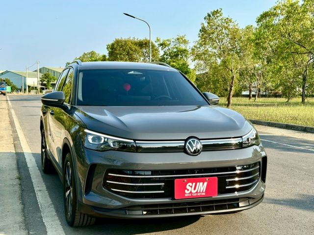 330TSi 一手車實跑8千7里程保證 ACC跟車 車道維持 雙前座電動椅/冷熱通風/按摩椅 環景攝影 盲點偵測  第2張相片