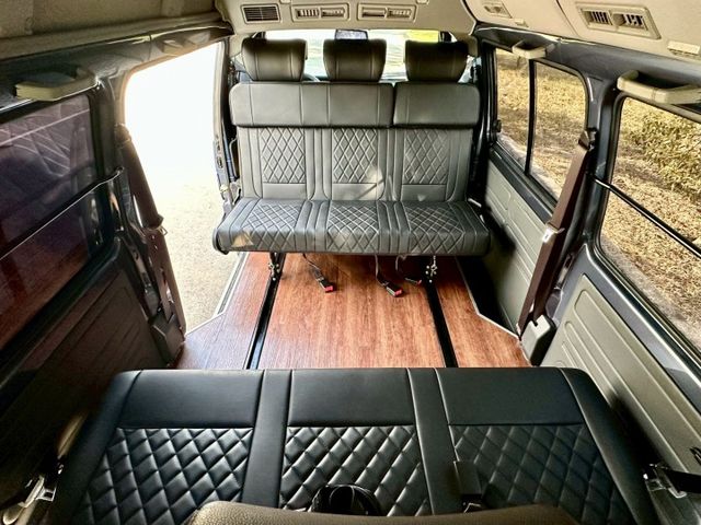得利卡 自排 8人座 微改裝露營車 二三排可全平車宿 一手車原廠紀錄實跑1萬4里程保證 原廠保固到2027.10  第8張相片