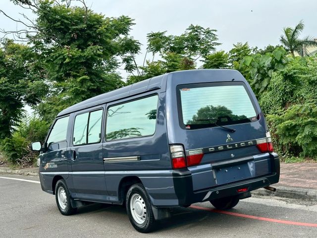 得利卡 自排 8人座 一手車實跑18萬8里程保證 定速巡航 盲點偵測 後座空調 方向盤音響快控 雙安  第4張相片