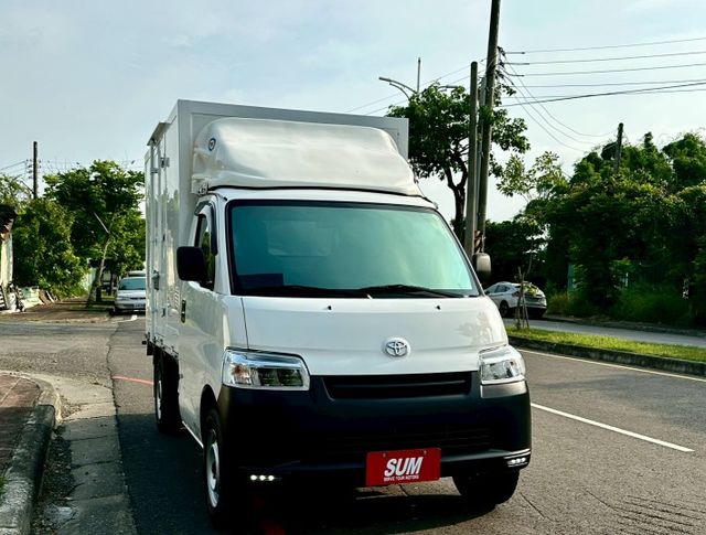 TOWNACE 自排 揹箱 一手車原廠紀錄實跑2萬8里程保證 原廠保固中 雙安 LED頭燈 循跡防滑 箱子左右兩側開門  第2張相片